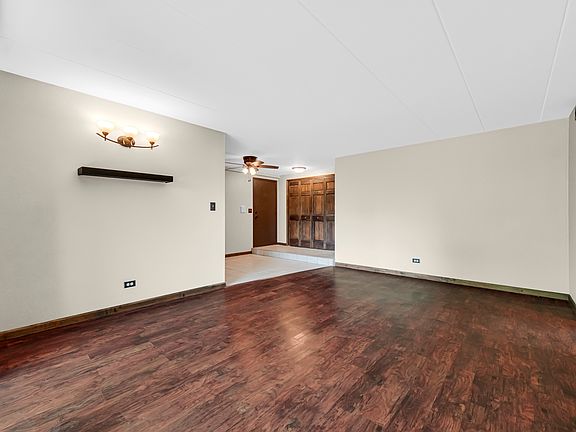 3rd image of 13540 Lawler Ave