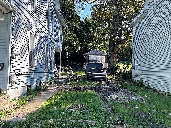 4th image of 438 N 7th St