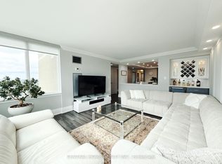 55 Skymark Dr #2703, Toronto, ON M2H 3N4