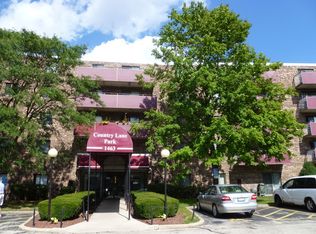 1460 Fairlane Dr APT 313, Schaumburg, IL 60193