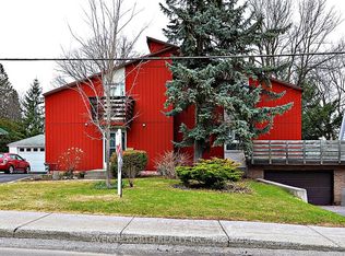 663 Broadview Ave, Ottawa, ON K2A 2L9