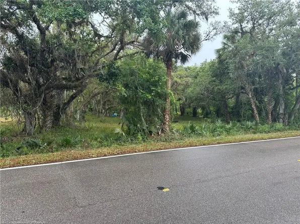 1240 3rd St, Palmdale, FL 33944