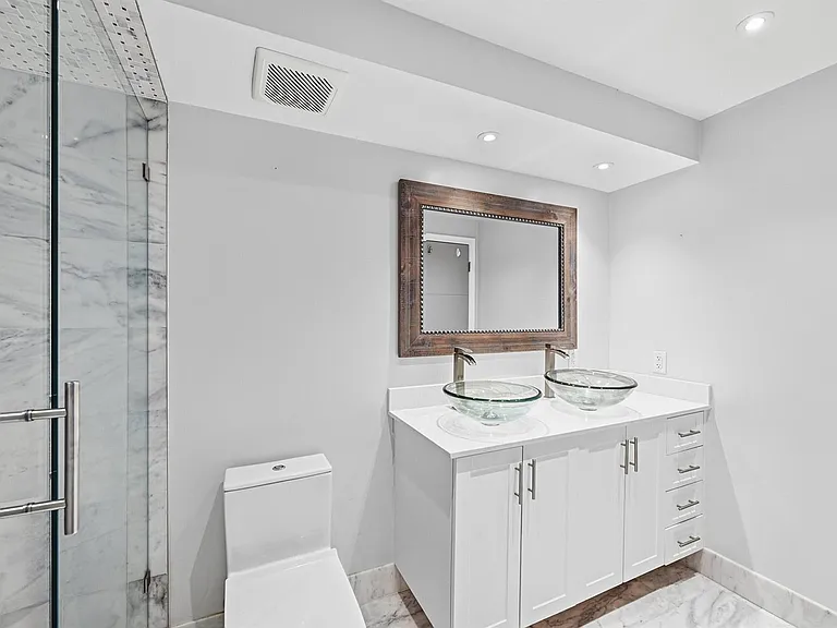 2110 NE 42nd St #2B — Photo 19
