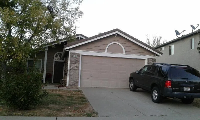 5225 Stoney Creek Way photo 1