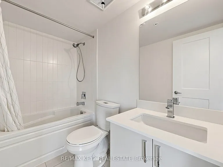 1670 Victoria Park Ave #213 — Photo 28