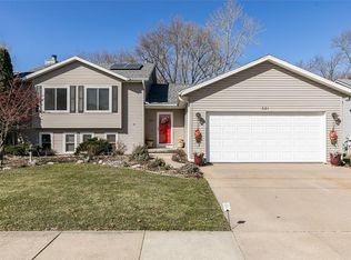 681 Sandusky Dr, Iowa City, IA 52240