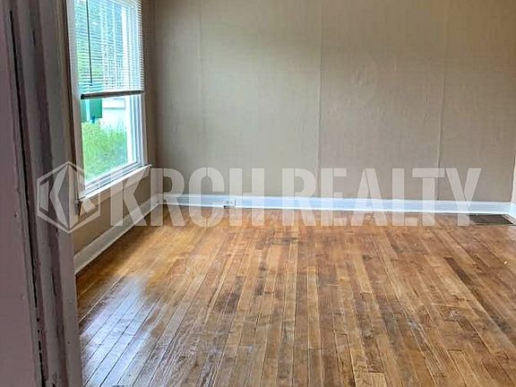 5th image of 7065 Idlewild Ave