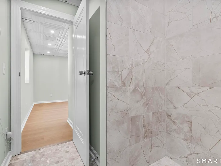 184 Maple St — Photo 14