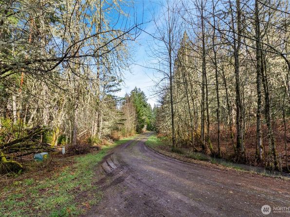 8211 128th Avenue Ct, Anderson Island, WA 98303