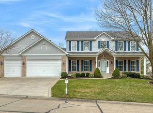 501 Muirfield Dr, Saint Charles, MO