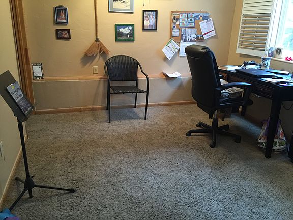 4th BR/office att bath