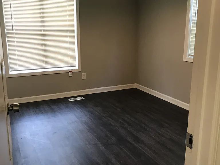 285 Windmill Dr — Photo 8