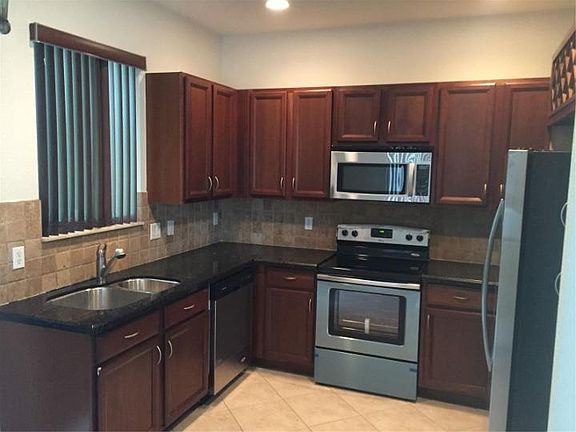 2nd image of 21221 NW 14th Pl #1-21