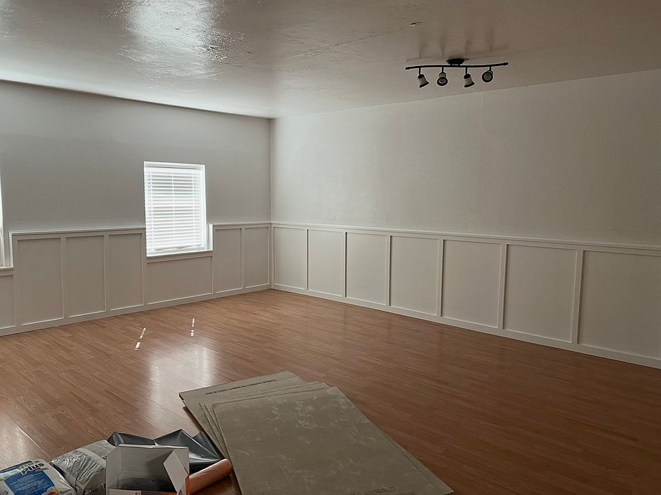 1st image of 509 S Bouziden Dr