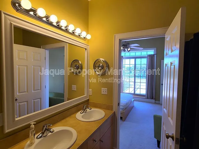 1117 Broad St #6B — Photo 9