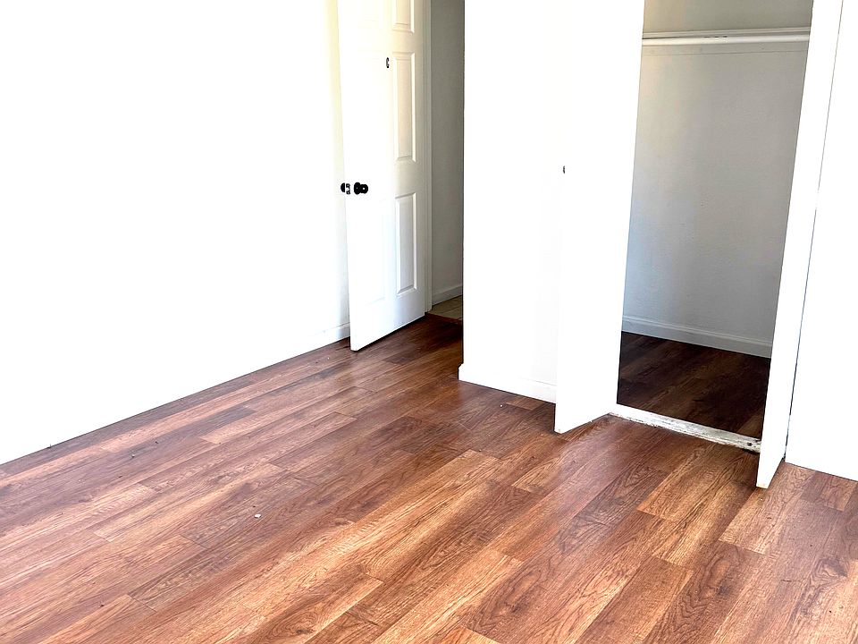 2nd image of 5193 El Paraiso Ave #C