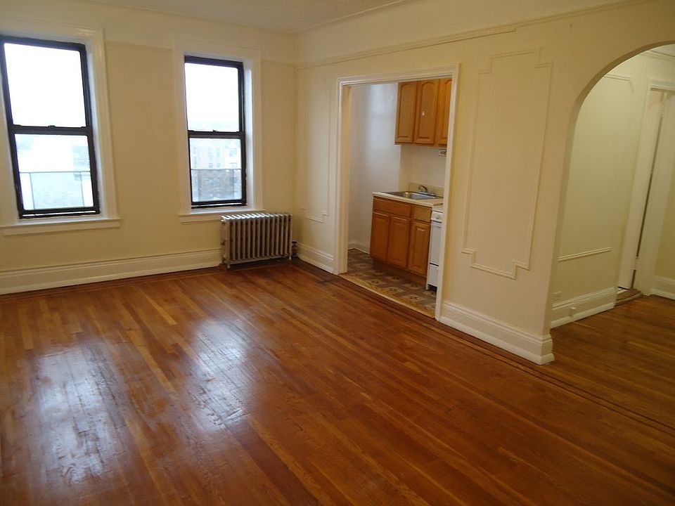 1st image of 3216 Crescent St APT K6