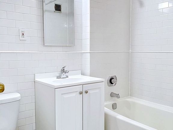 5th image of 108 E 96th St #5F