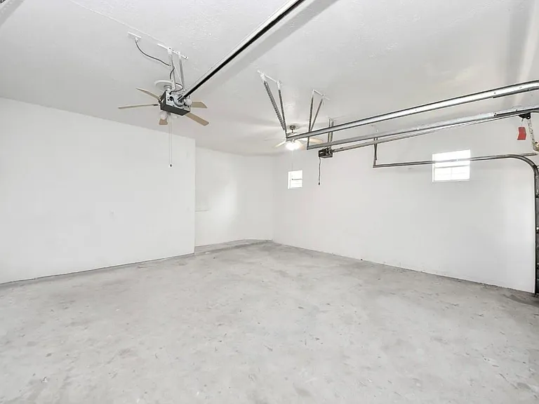 10535 Emnora Ln — Photo 46