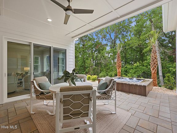 5th image of 1506 Coastal Cove Lane