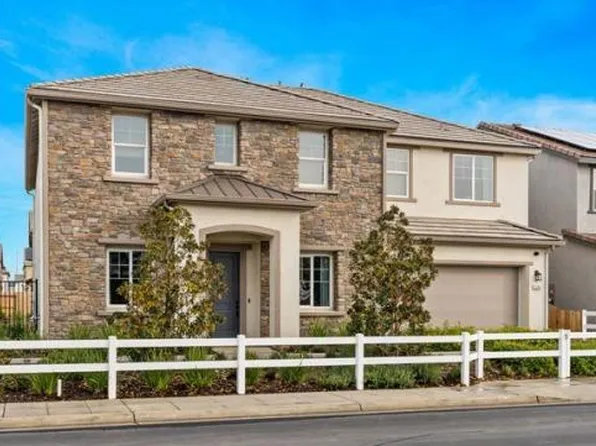 2266 N McArthur Ave, Fresno, CA 93727