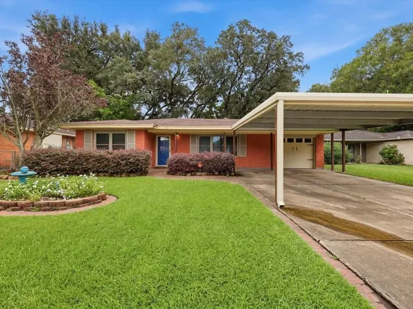 627 Crepe Myrtle Ave, Orange, TX 77630