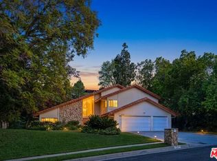 4070 Falling Leaf Dr, Encino, CA 91316
