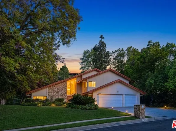 4070 Falling Leaf Dr, Encino, CA 91316