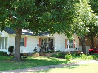 501 N 4th St, Ponca City, OK 74601