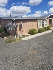 450 Longmire Ln, Selah, WA, 98942