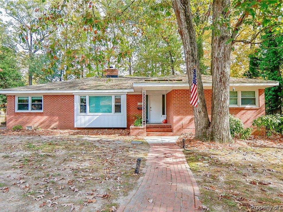 1st image of 302 Corbin Dr