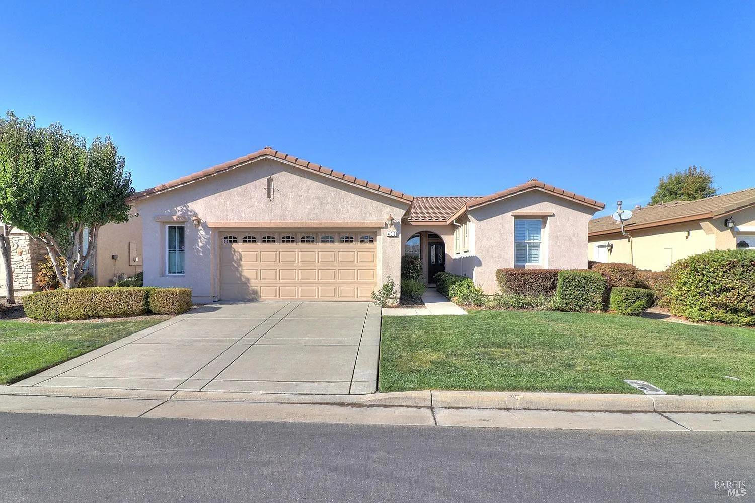 403 Palisades Drive photo 1