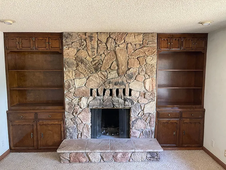 1822 Arrowhead Dr — Photo 5