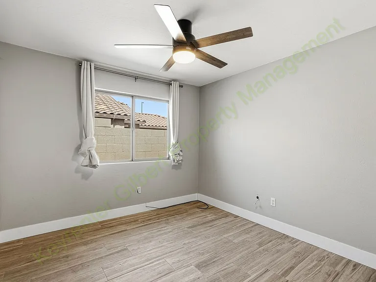 517 W Princeton Ave — Photo 16