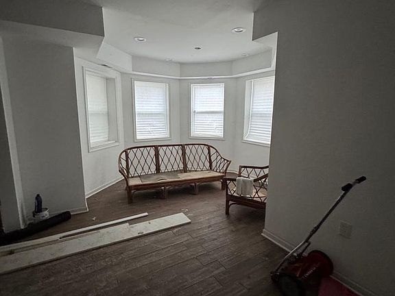 5th image of 401 M St NE