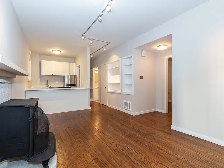 2140 Lyon St — Photo 24