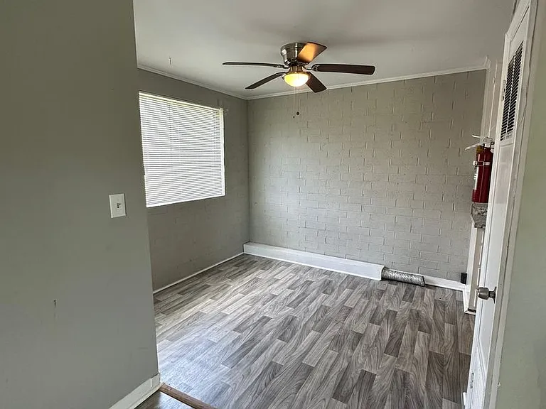 1114 S Aspen St — Photo 46
