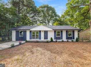 6932 Eunice Dr, Riverdale, GA