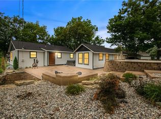 31 C Lake Shore Dr, Lees Summit, MO 64086