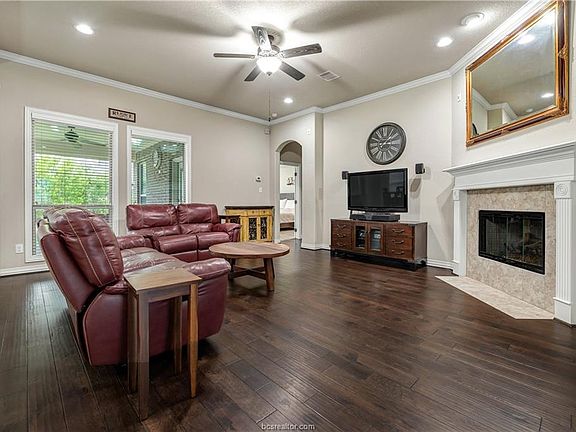 4th image of 2603 Cartington Ct