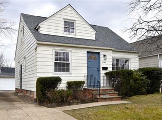 4245 Hinsdale Rd, South Euclid, OH