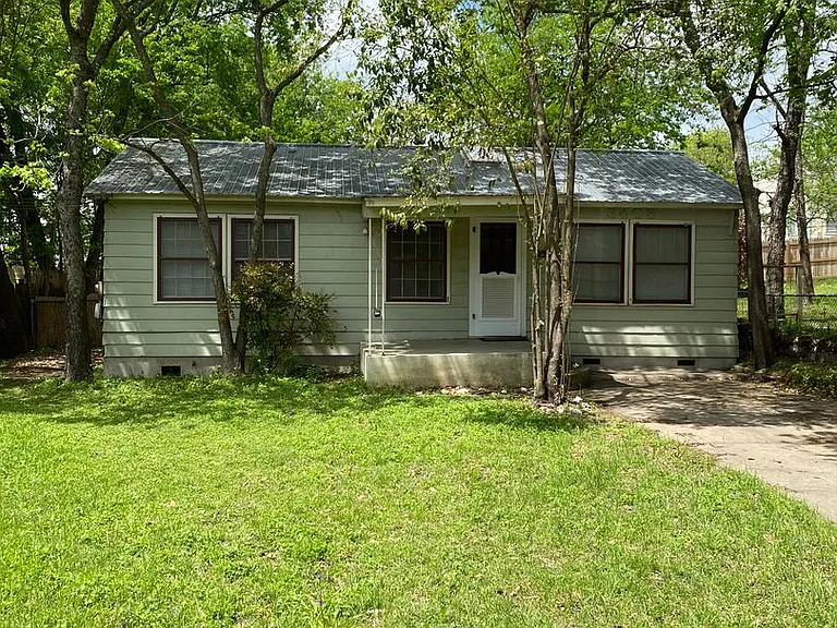 3408 Lafayette Ave — Photo 1