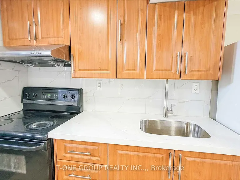 97 Briarscross Blvd #BASEMENT — Photo 11
