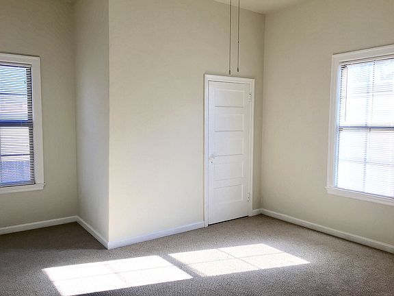 5th image of 912 Arguello St APT 3