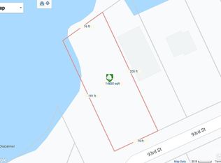 628 93rd St, Galveston, TX 77554