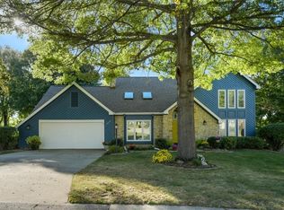 1212 Lakeridge Ct, Danville, IL