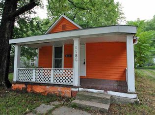 1186 SW Washburn Ave, Topeka, KS 66604