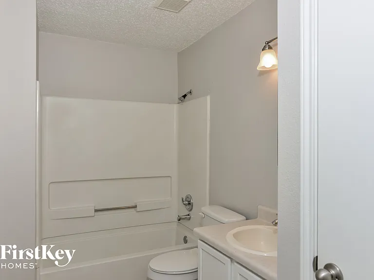 13391 Greenstone — Photo 14
