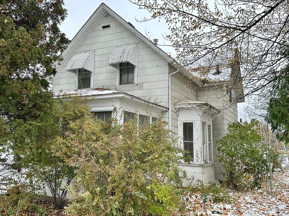 1st image of 366 S Green Ave