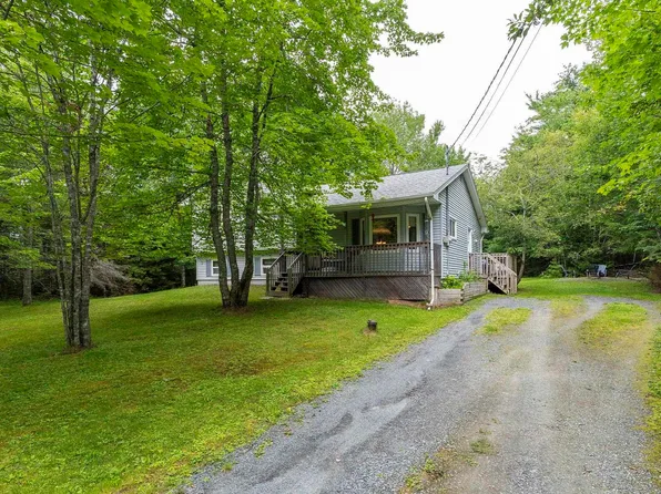 9 Pine St, Belnan, NS B2S 2P2